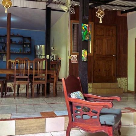 Casita Happy Feet And Tours Corcovado Hotel Drakes Bay Екстериор снимка