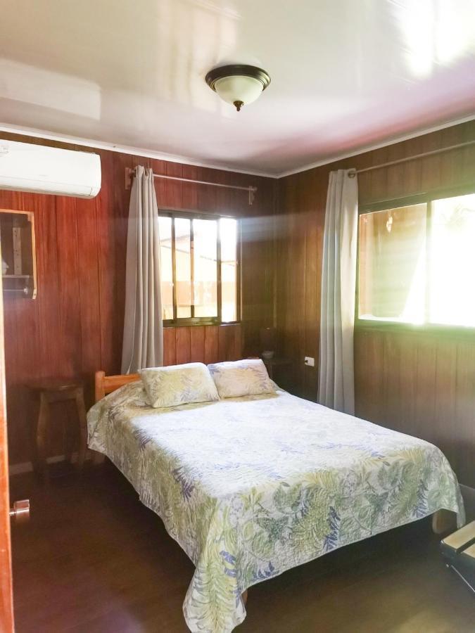 Casita Happy Feet And Tours Corcovado Hotel Drakes Bay Екстериор снимка